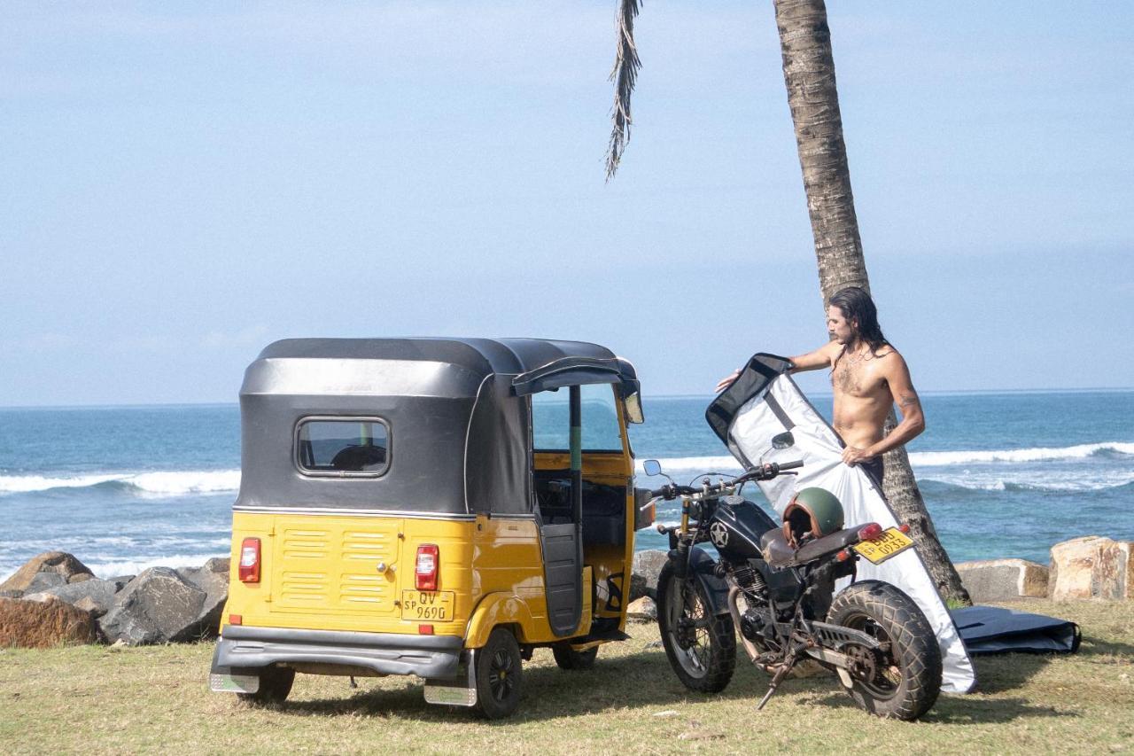 Lotus Surf And Wellness Leilighet Ahangama Eksteriør bilde