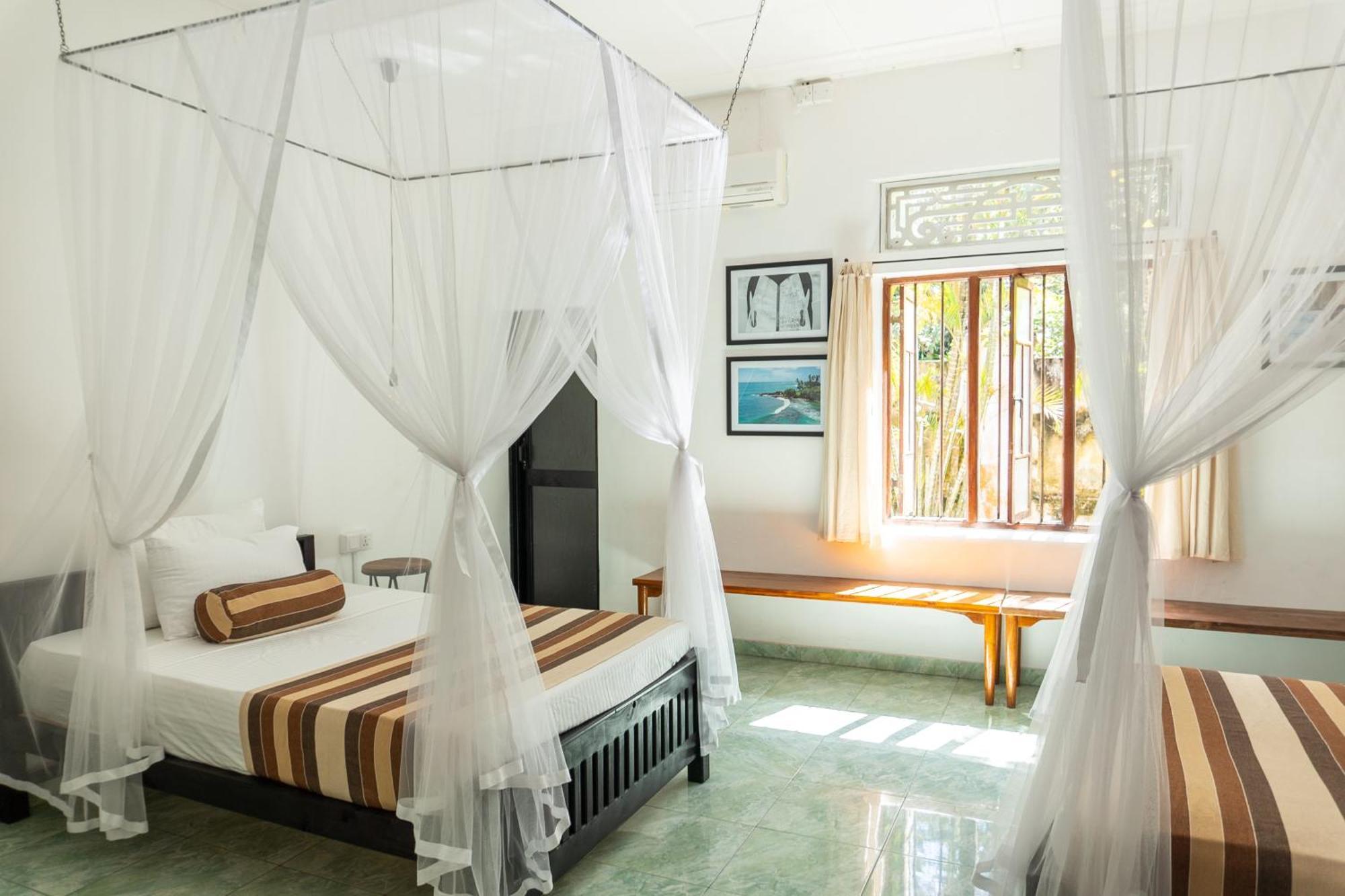 Lotus Surf And Wellness Leilighet Ahangama Eksteriør bilde
